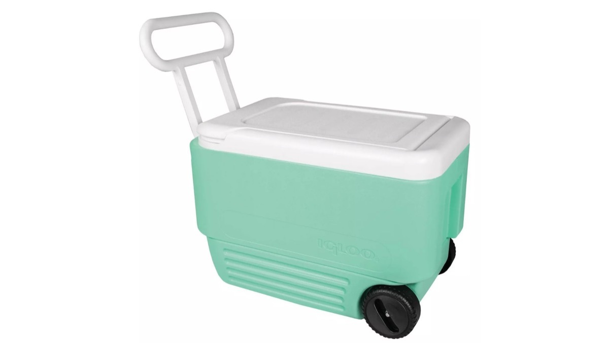 turquoise igloo rolling cooler, target beach essentials