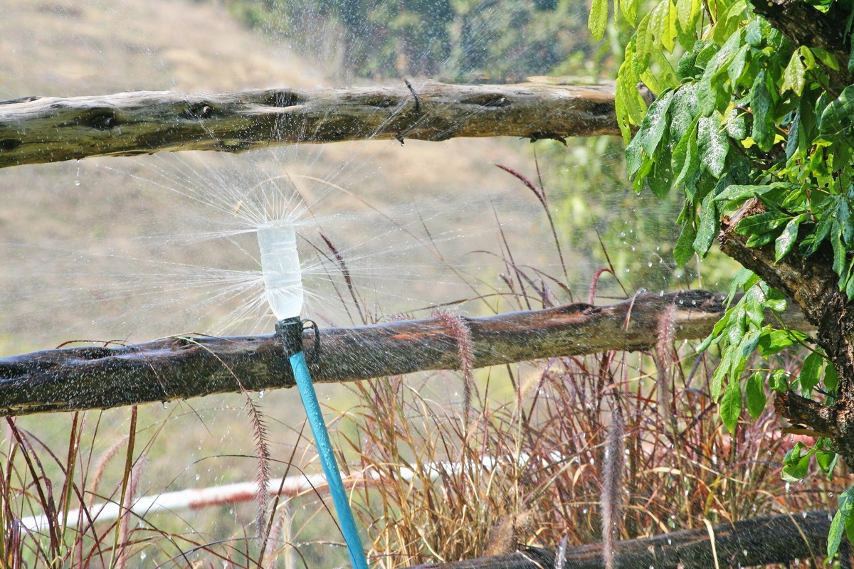 DIY Sprinkler Water Bottle Second Uses