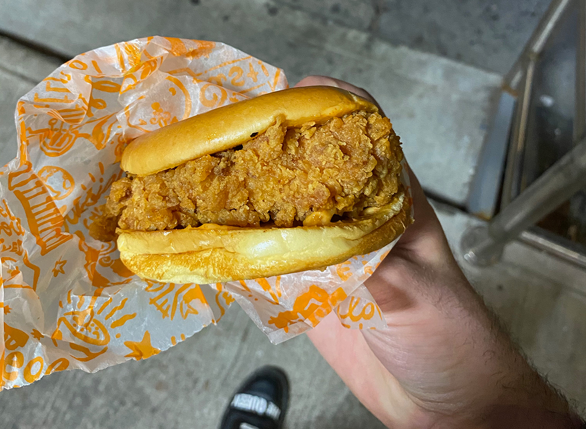 popeyes chicken sandwich