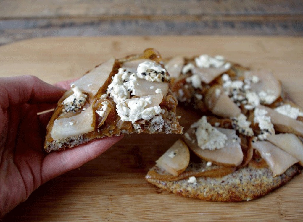 alomd flax seed crust pizza