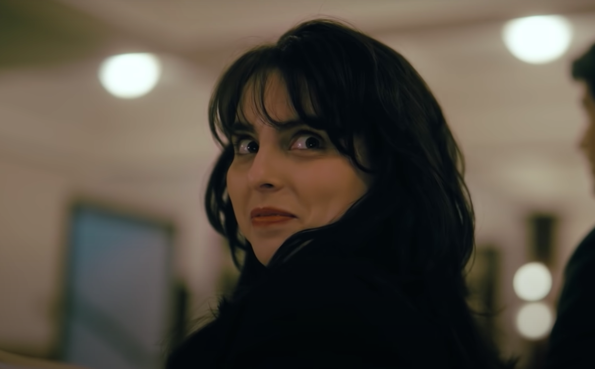 Beanie Feldstein as Monica Lewinsky in 