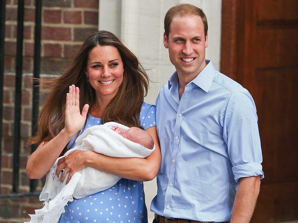 Prince George and Princess Charlotte - Perfect Portraits of Royal Babies 7