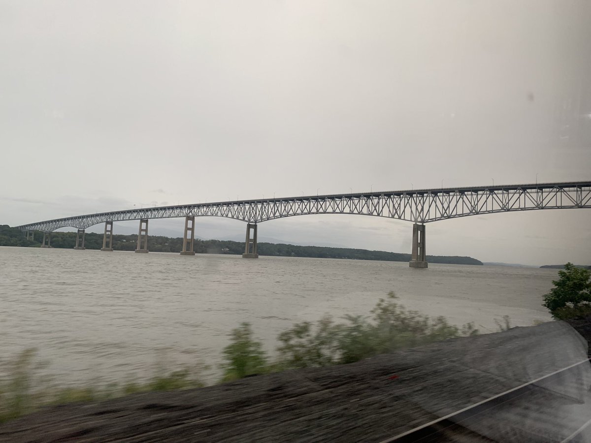 hudson river in rhinebeck