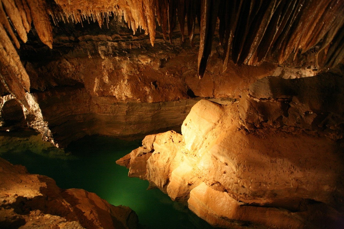 cosmic cavern bottomless lake