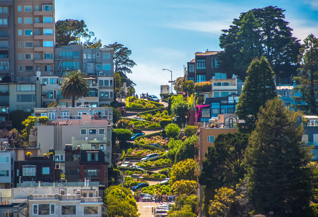 Lombard Street San Francisco Tourist Traps That Locals Hate