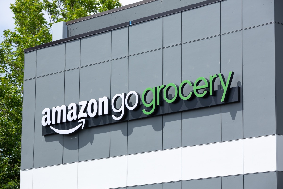 amazon go grocery store exterior