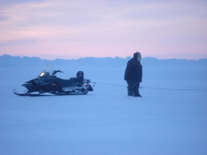 Snowmobile kuptana ulukhaktok