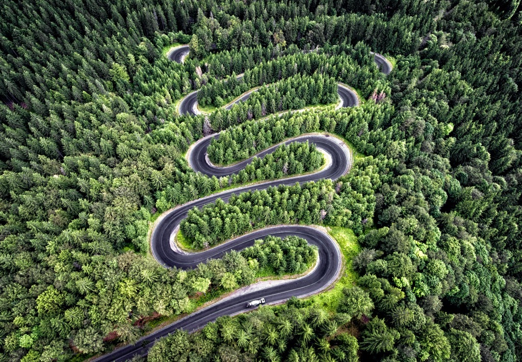 40 roads everyone should drive