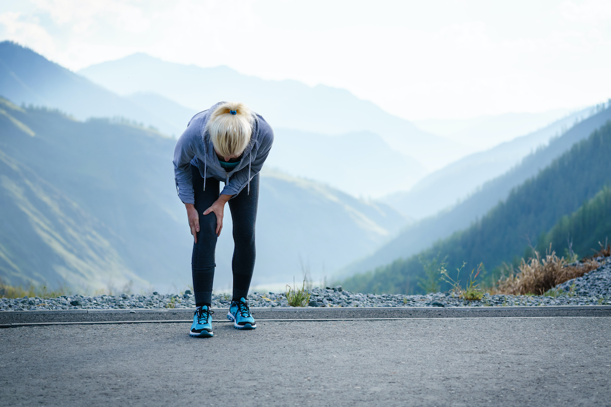 Injuries - sports running knee injury on woman