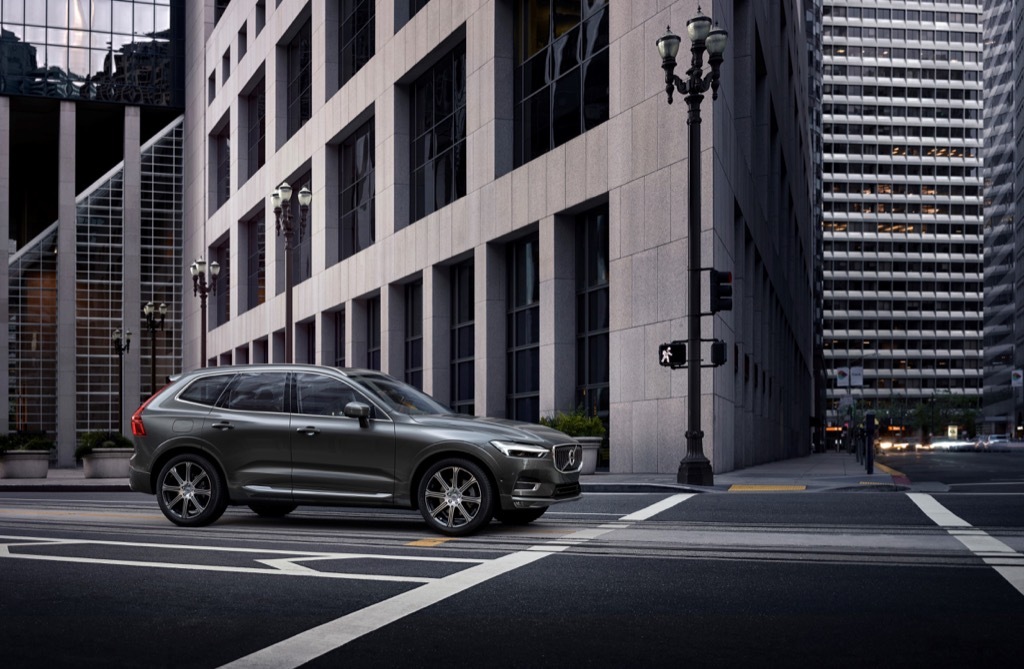 Volvo XC60 suv