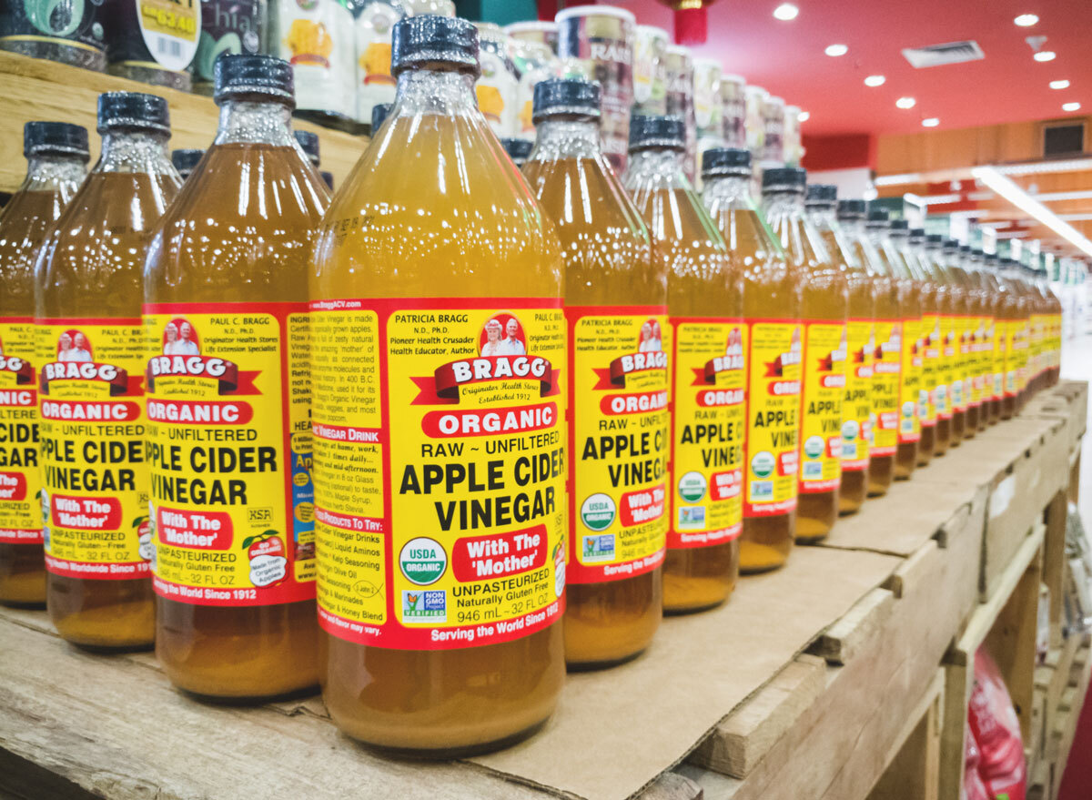 Braggs apple cider vinegar bottles