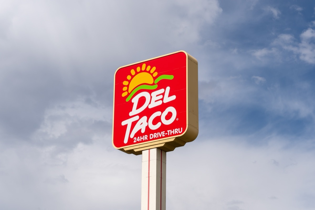 del taco sign