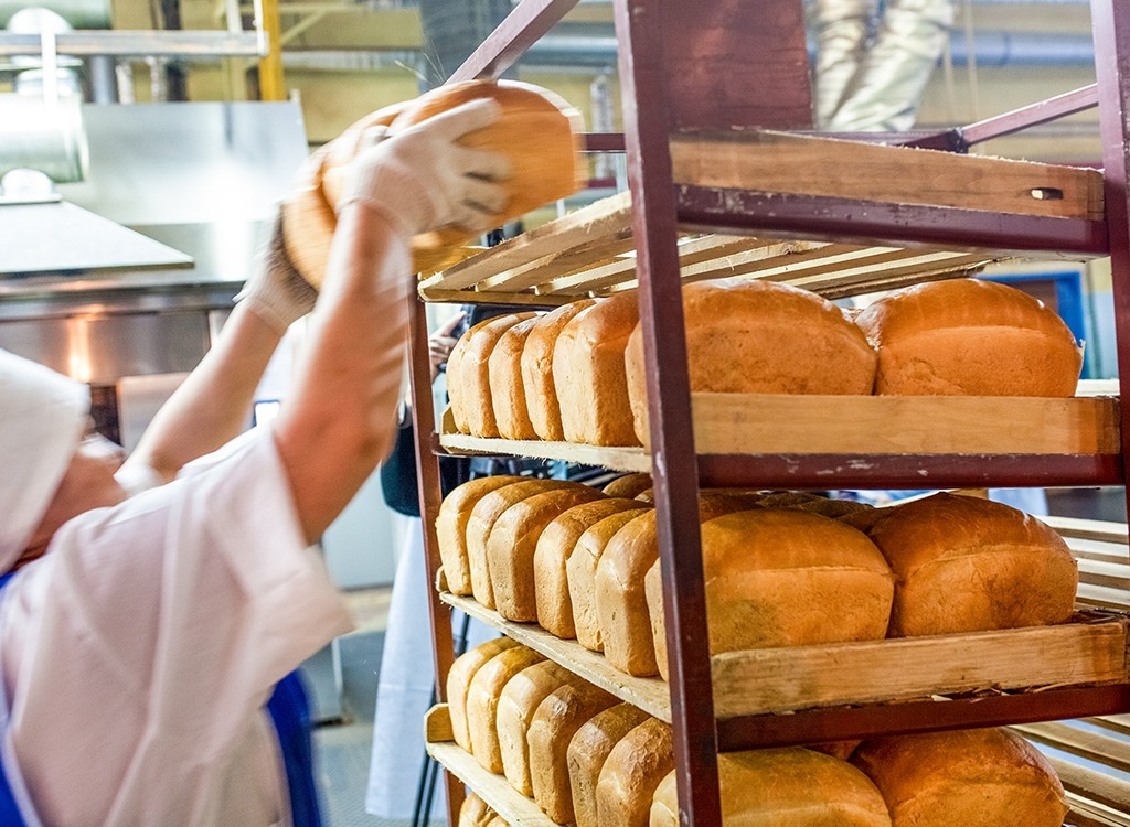 white bread loaves in bakery