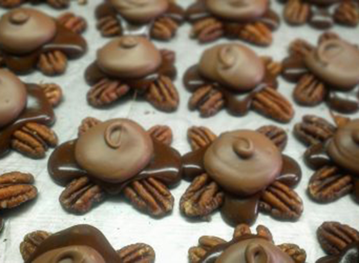 chocolate pecan turtles