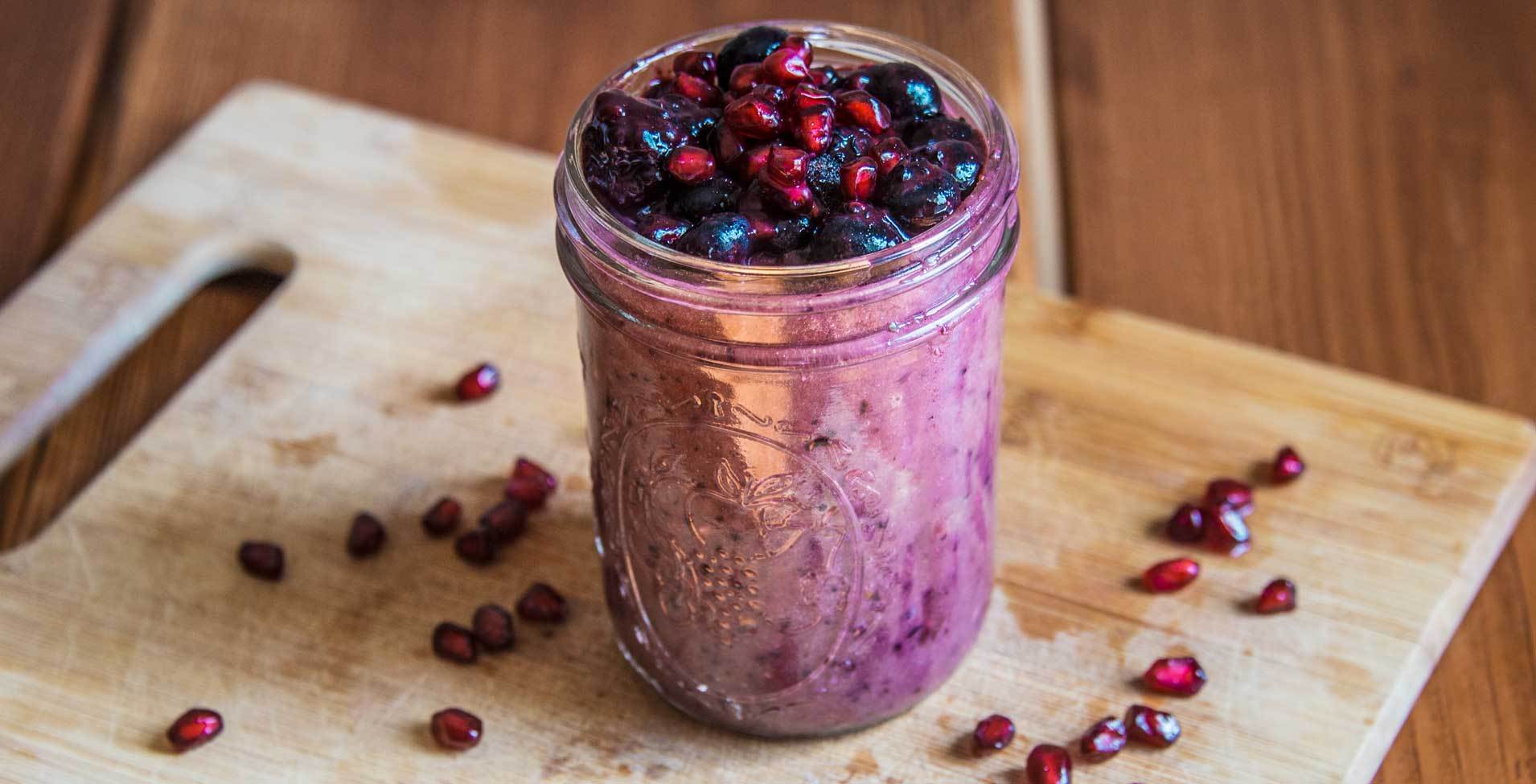 7. Blueberry Pomegranate Smoothie