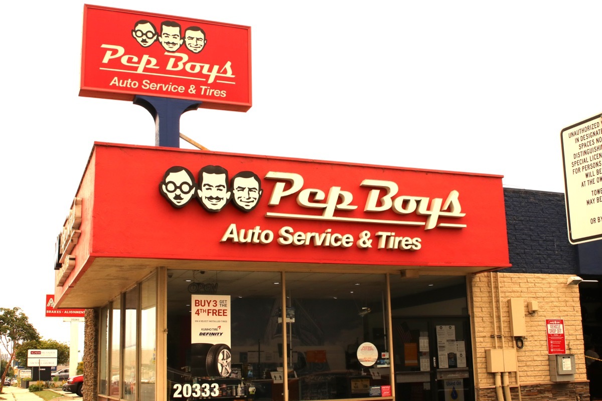 pep boys large outdoor sign